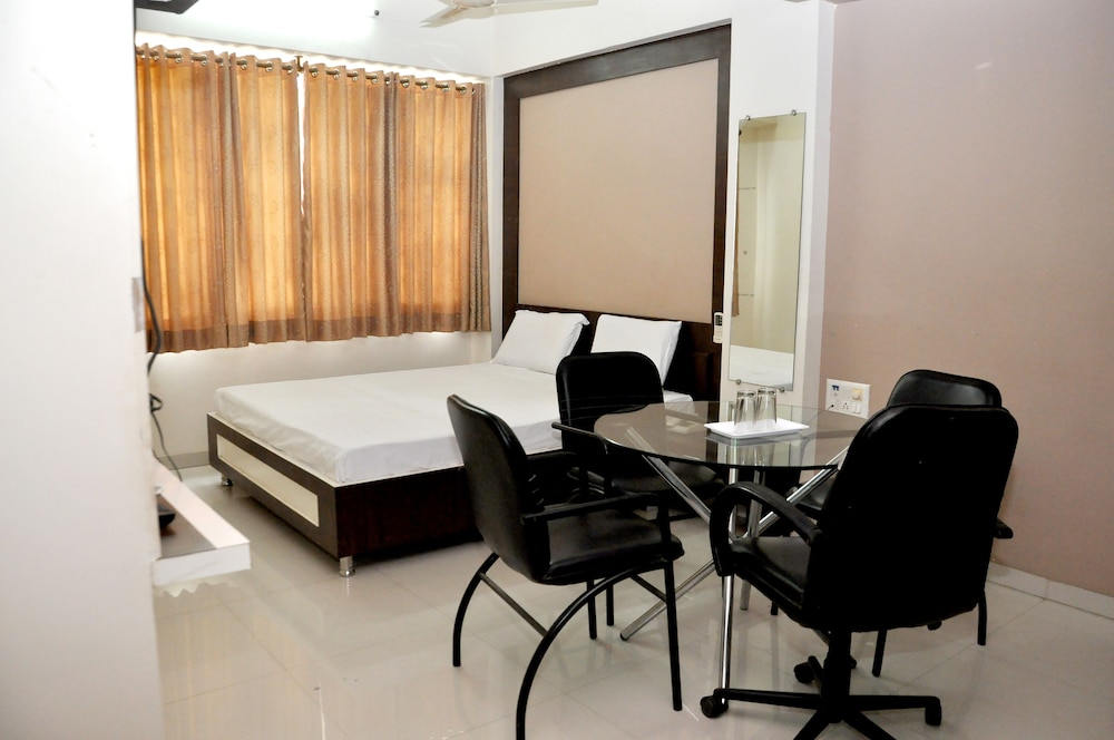 Deluxe Double Room photo 2