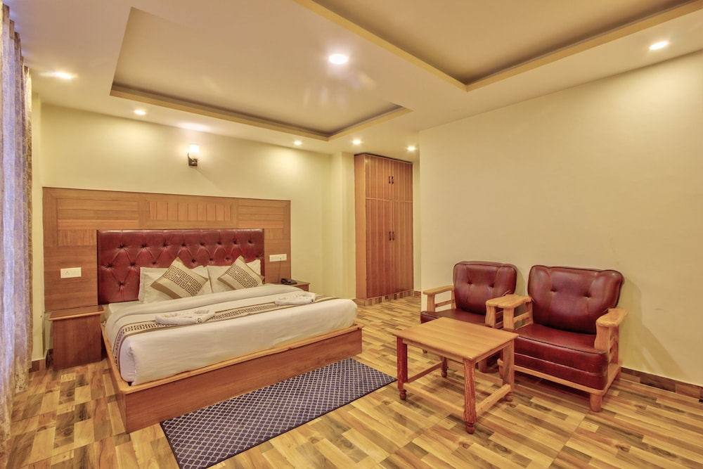 Family Single Room
