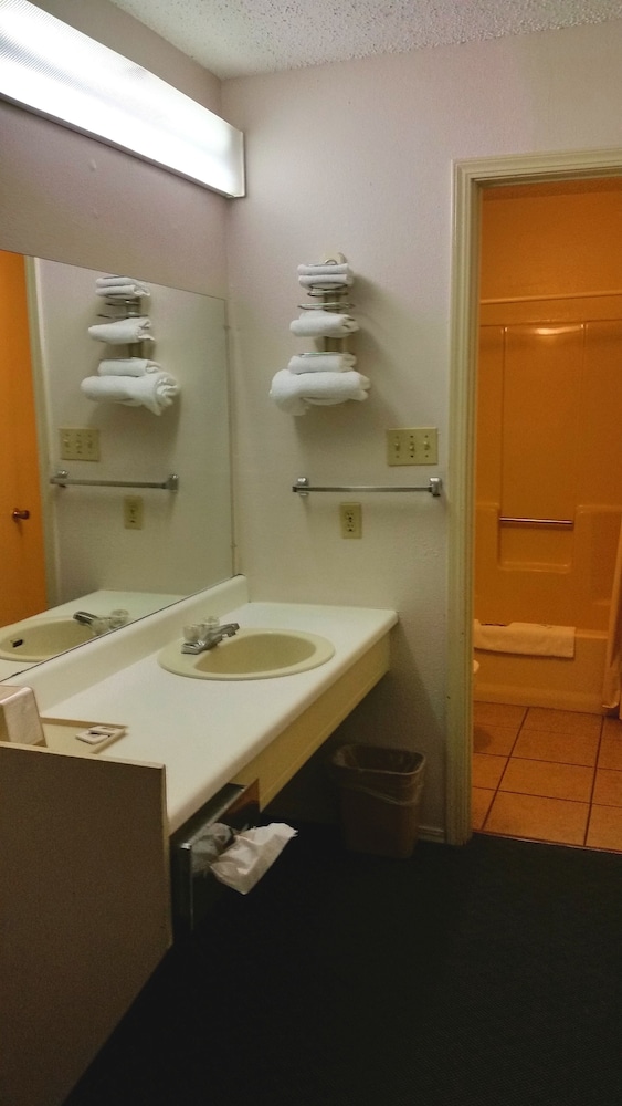 Deluxe Room, 2 Double Beds, Smoking photo 2