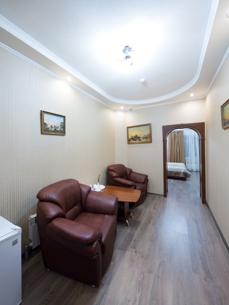 Standard Suite photo 2