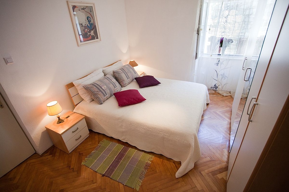 One Bedroom Apartment for 2 people