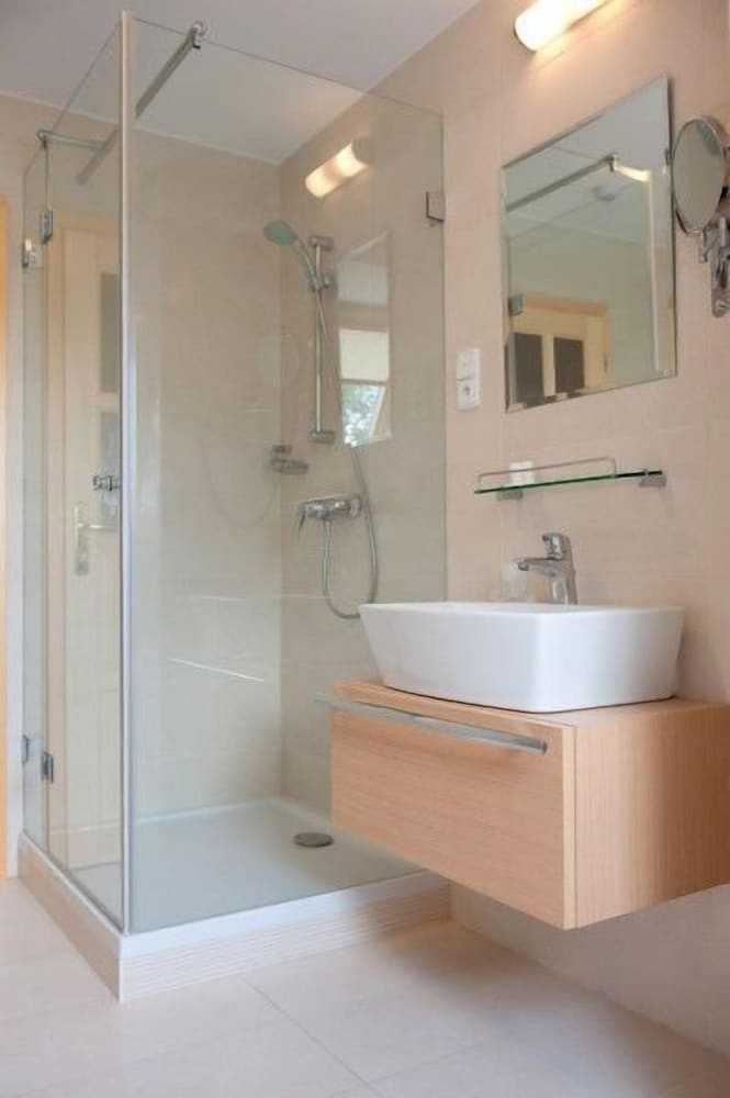 Business Double Room - Photo 4