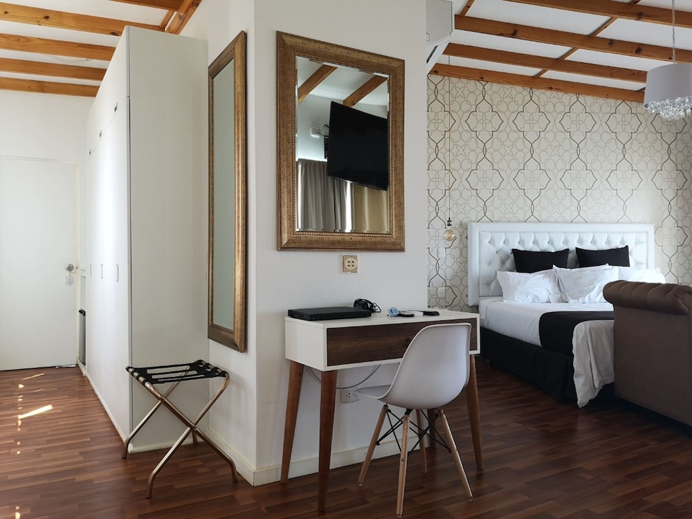 Royal Suite, 1 King Bed, Private Pool, Sea View photo 3