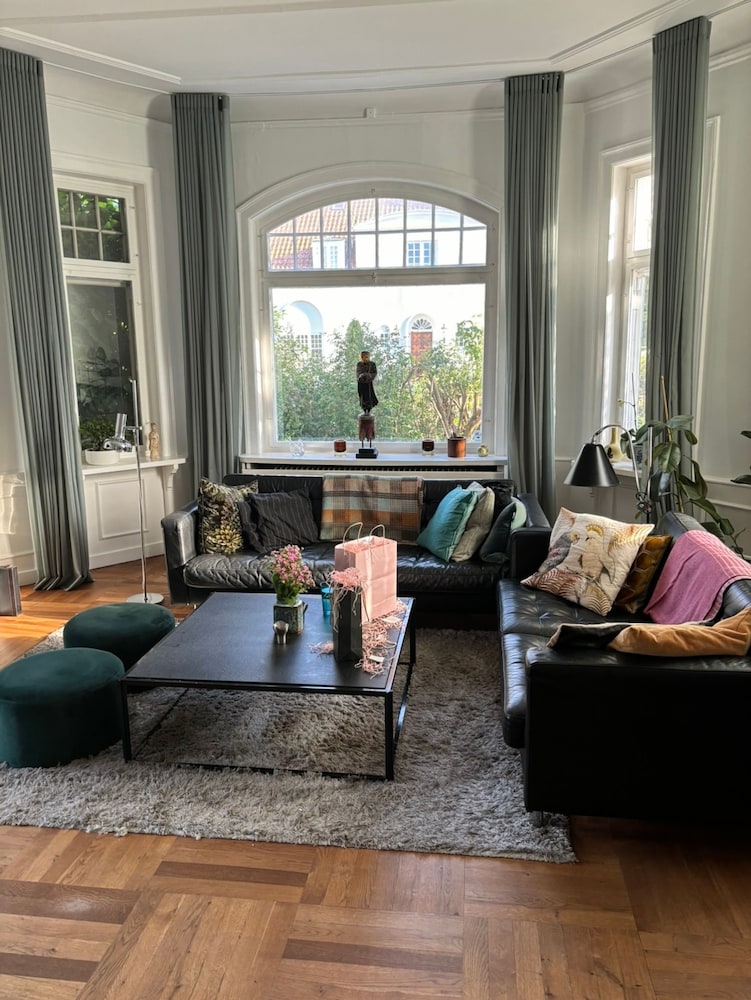 Apartment photo 1