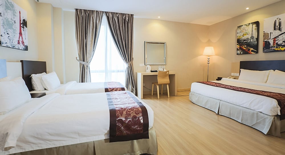 Family Suite (North Wing) photo 3