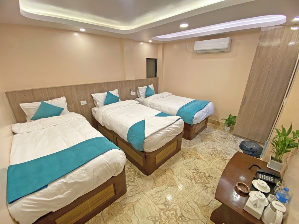 Deluxe Triple Room - Photo 1