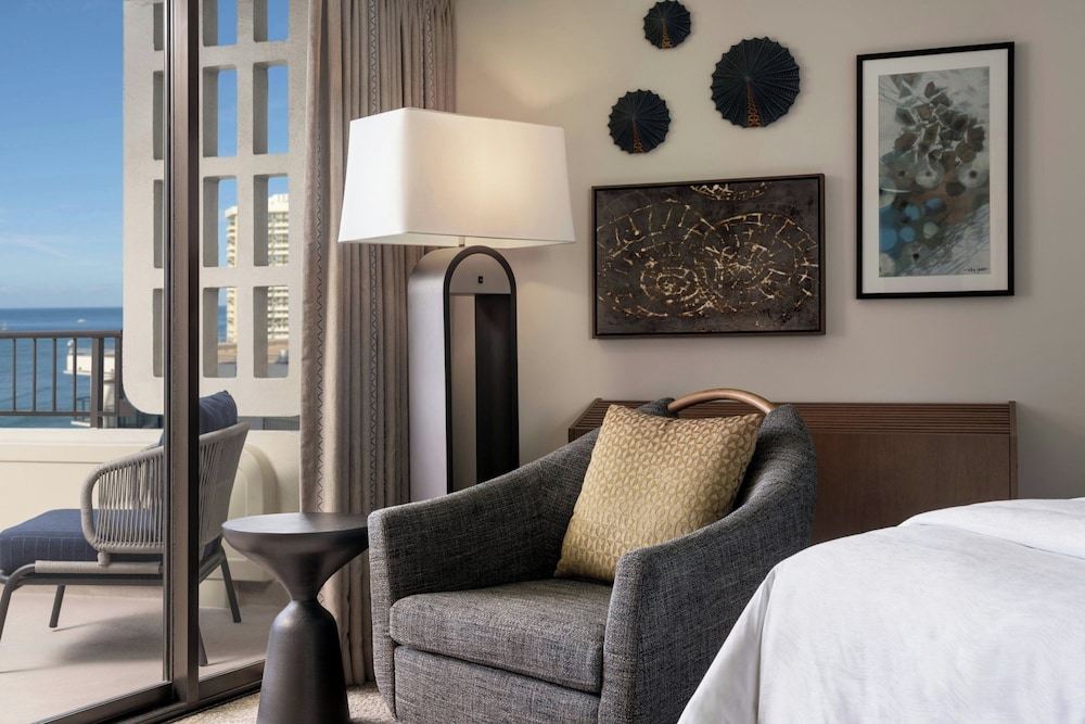Suite, 1 Bedroom, Oceanfront - Photo 5