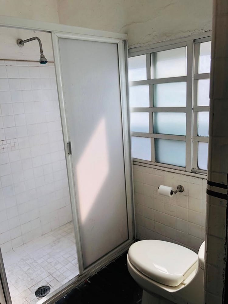 Economy Double Room, Shared Bathroom photo 3