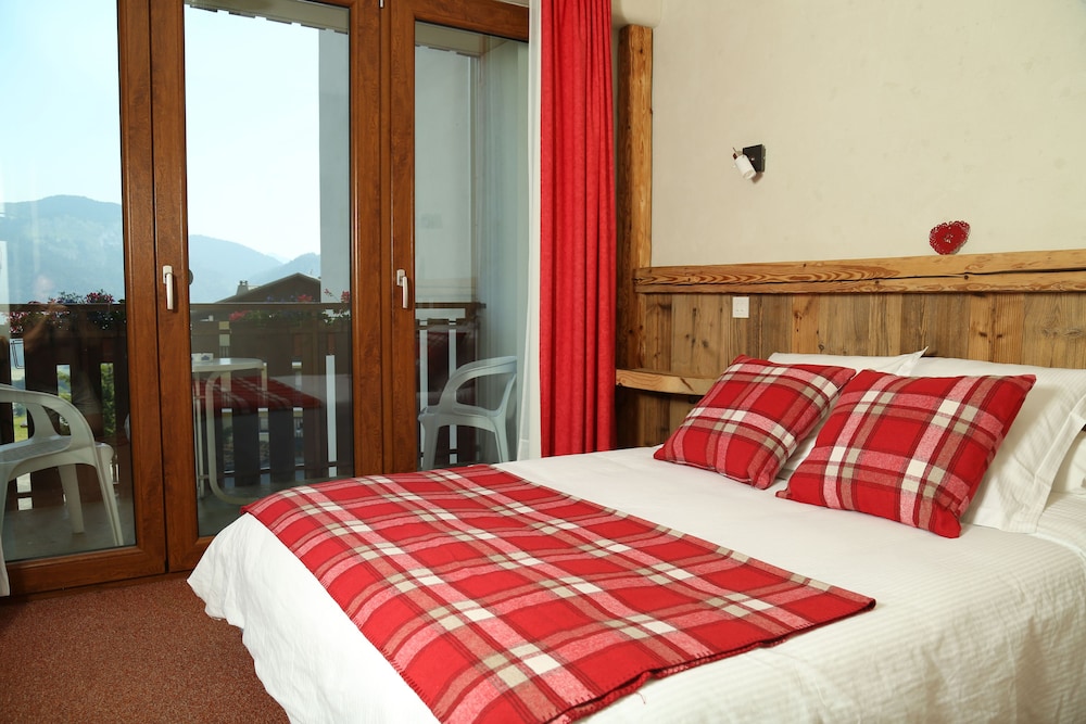 Single Room, Mountain View, Mountainside photo 1