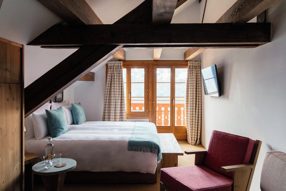 Superior Room (Attic, Jungfrau View)