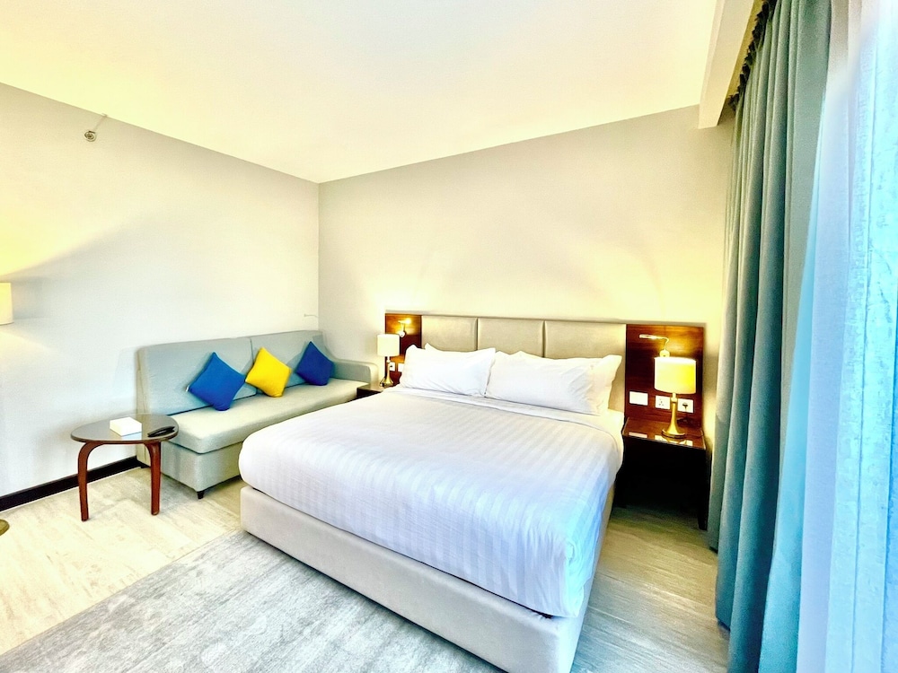 Deluxe Double or Twin Room, Pool View - Photo 2