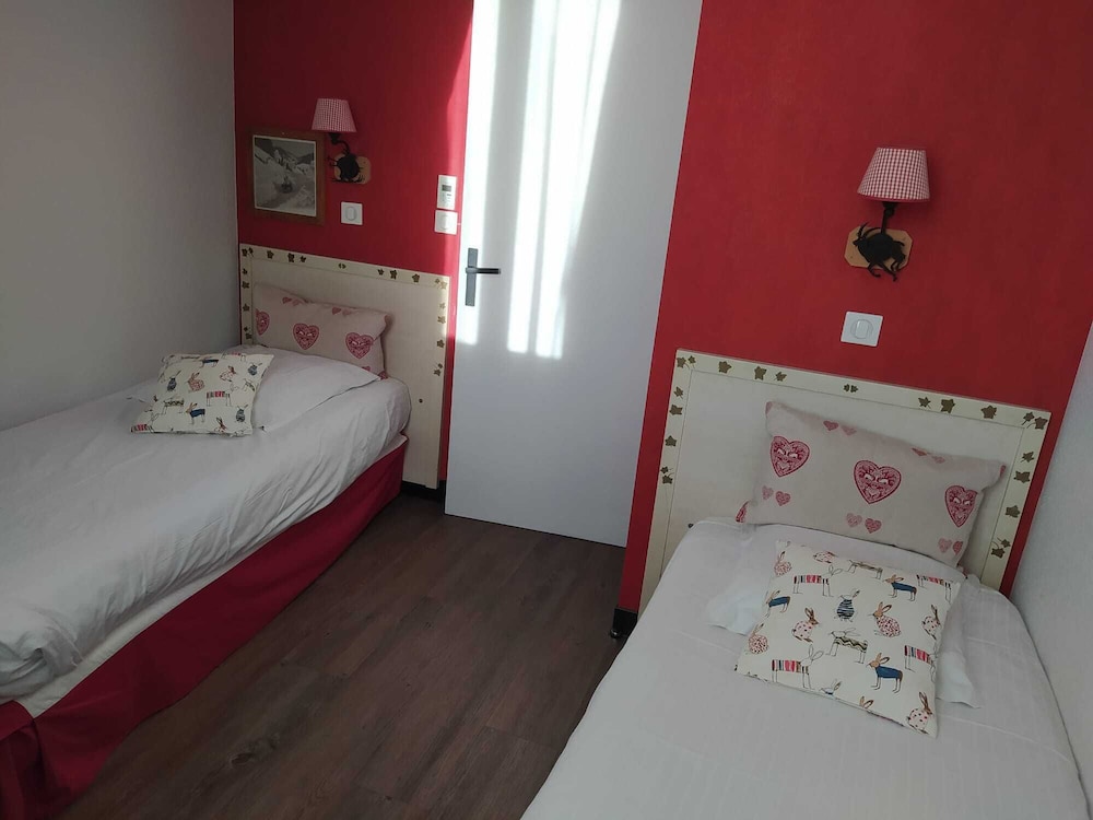 Family Quadruple Room - Photo 2