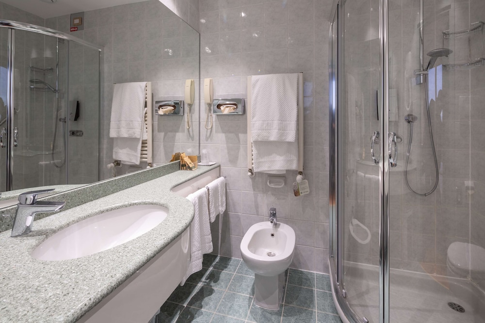 Superior Room, 1 King Bed, Non Smoking - Photo 4