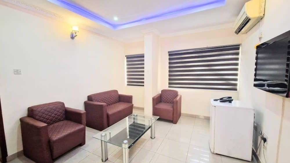 Executive Suite, Balcony