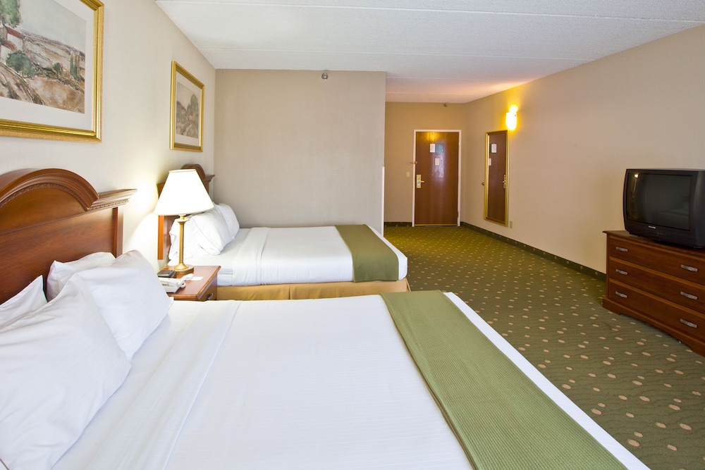 Standard Room - Photo 1