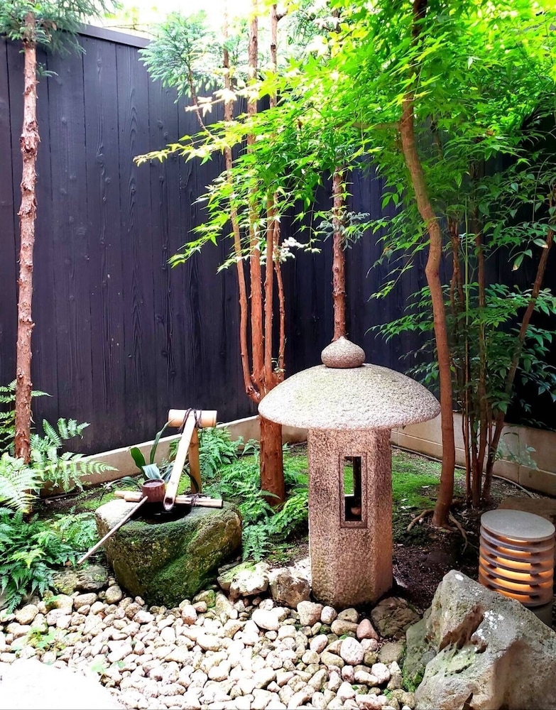 Japanese-Style Deluxe Room with Garden View, Non Smoking