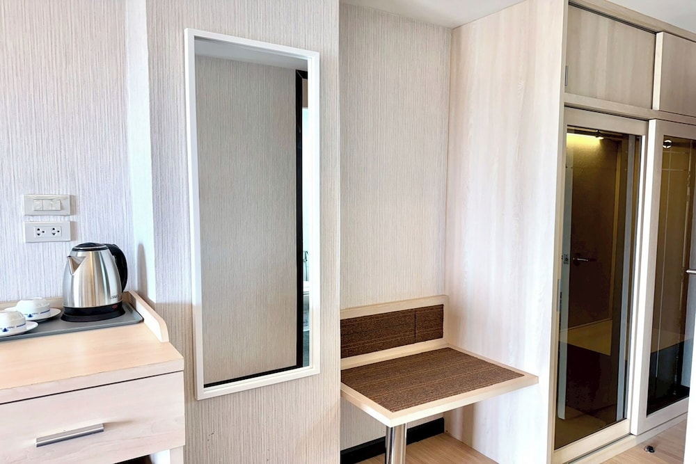 Luxury Twin Room - Photo 9