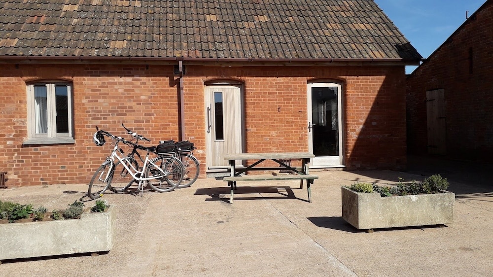 Apartment, Ensuite, Courtyard View (The Roost)