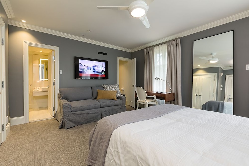 Superior Room, 1 Queen Bed, River View (Tourelles)