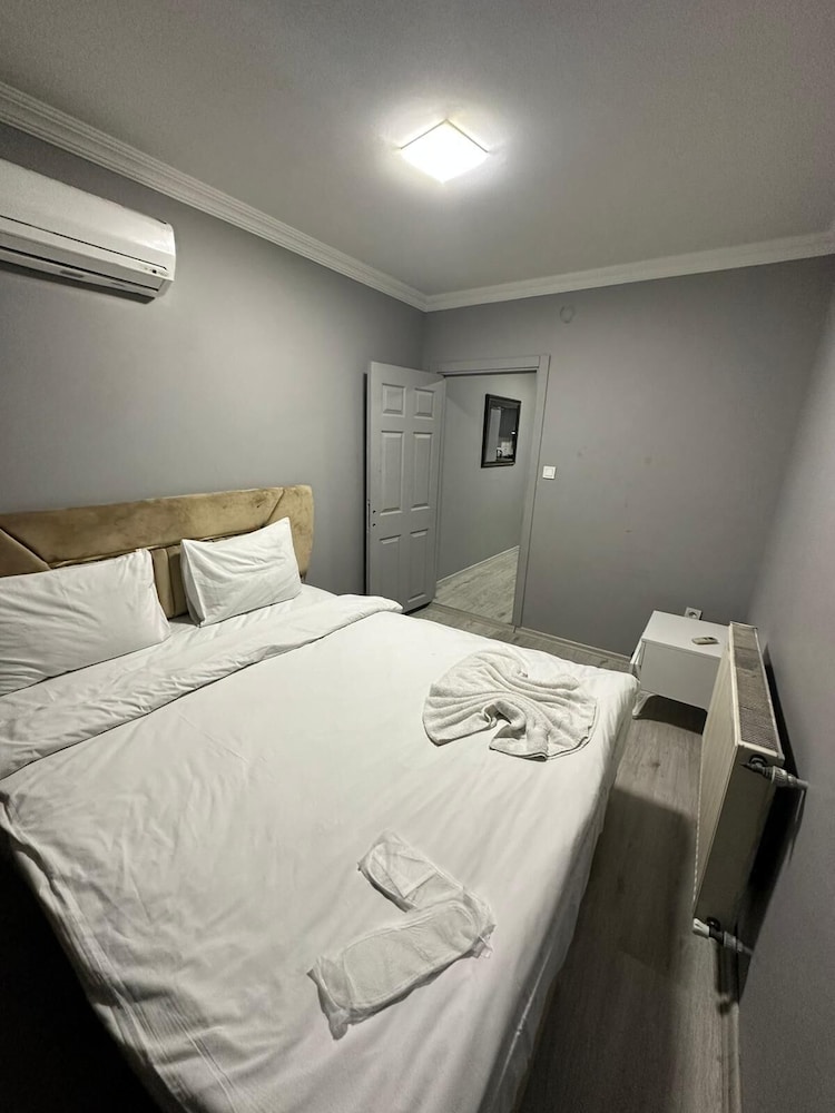 Family Apartment photo 3