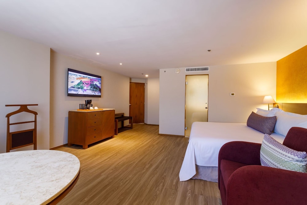 Junior Suite - Photo 2