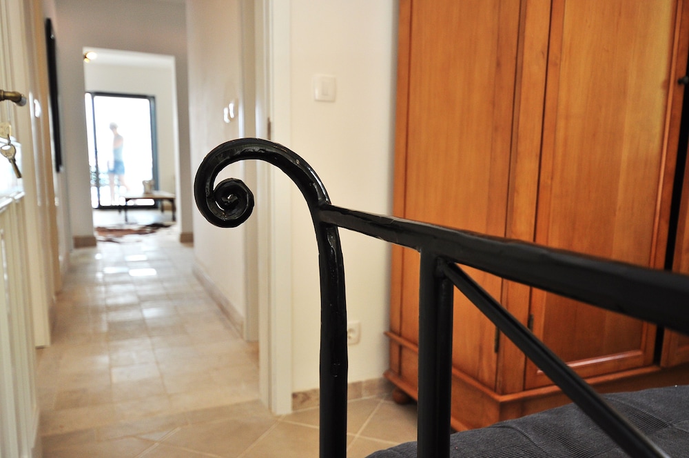 Family Apartment, Sea View (Odetta) photo 3