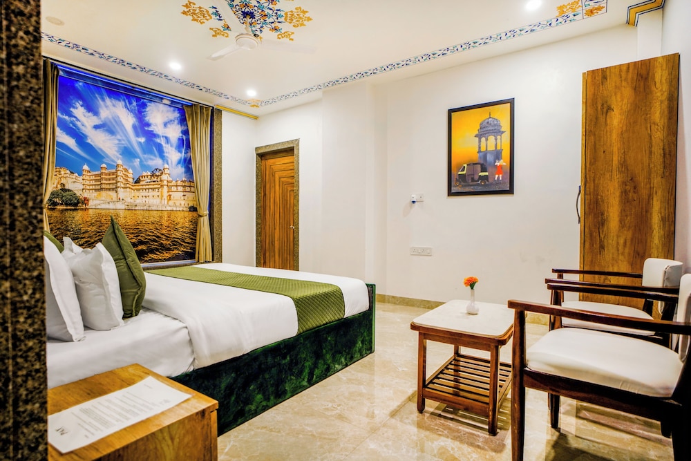 Executive Room - Photo 8