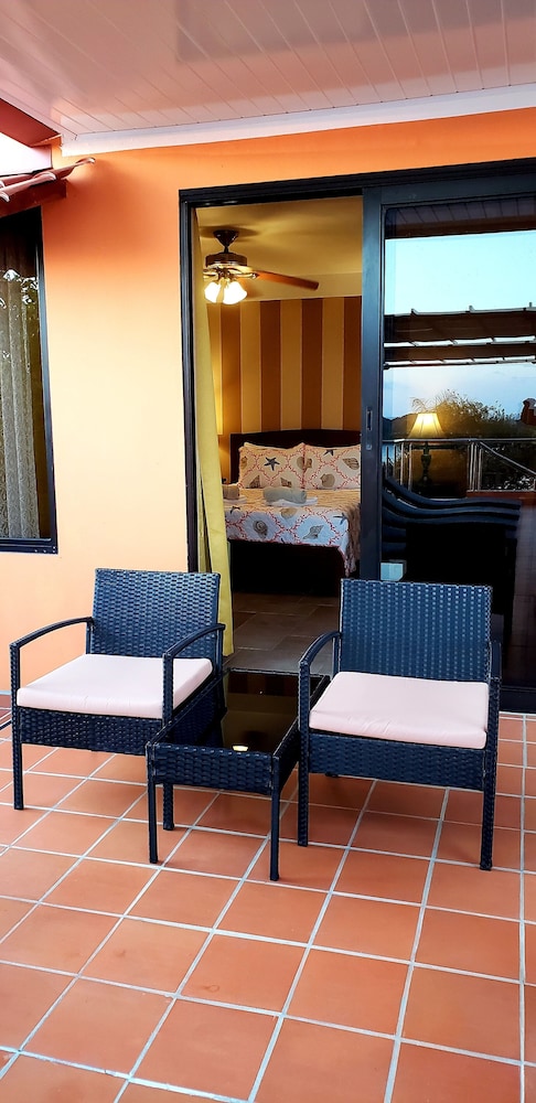 Luxury Double Room, 1 Queen Bed, Ocean View, Ground Floor photo 2