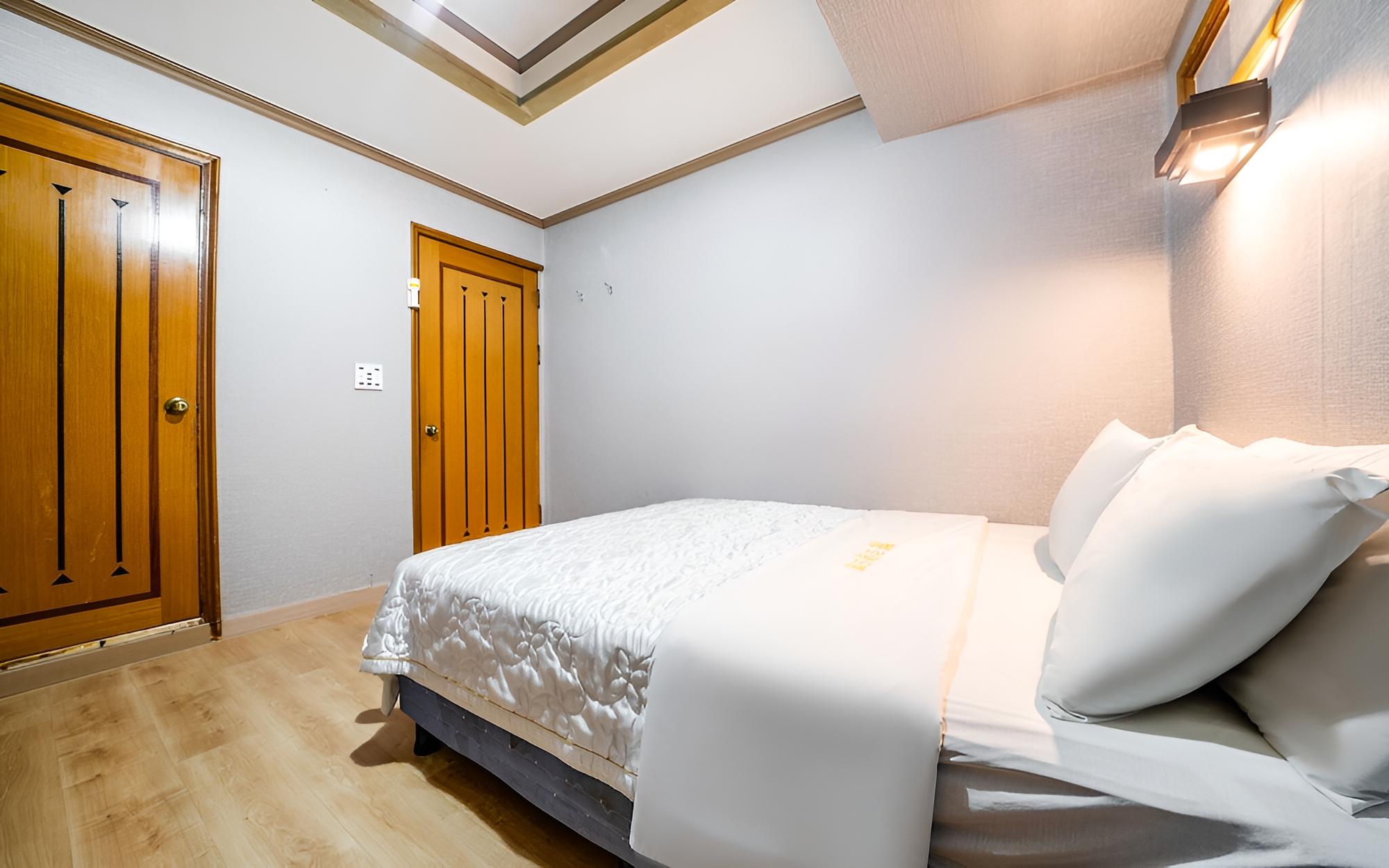 Room (Special room (Netflix Disney YouTube ) photo 3