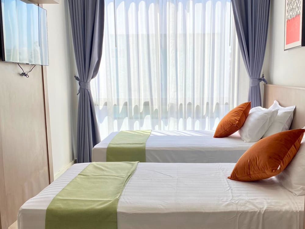 Standard Twin Room - Photo 4