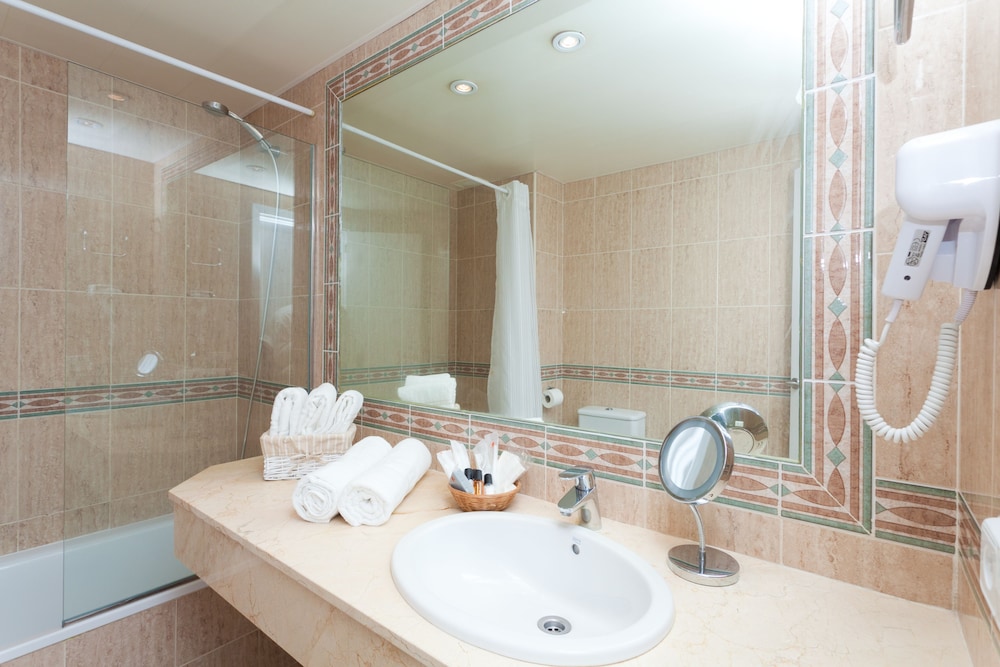 Junior Suite (1 Adult)