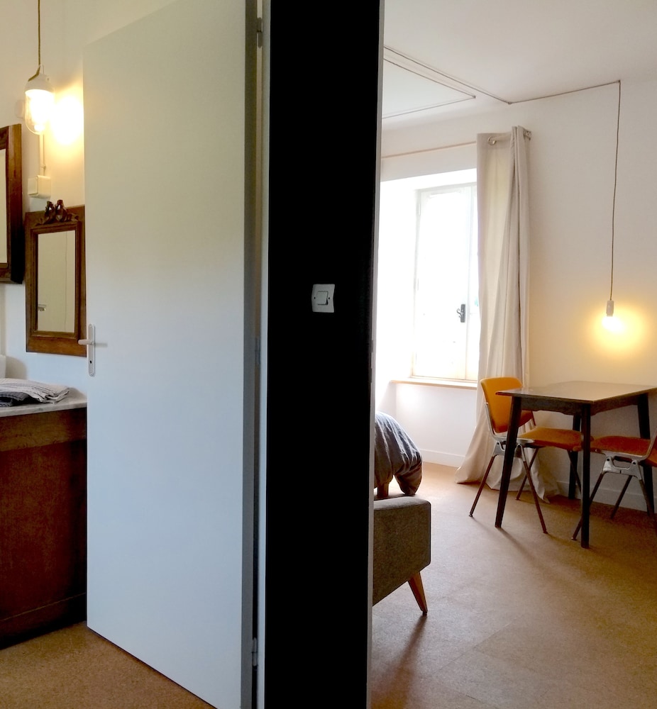 Design Double Room, 1 Queen Bed, Garden View photo 3