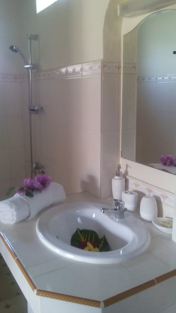 Basic Double Room, 1 Double Bed photo 2