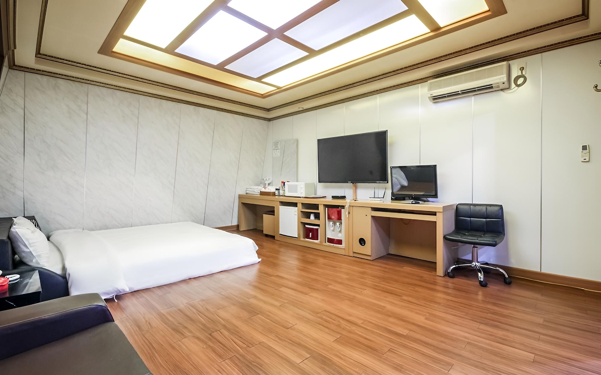 Room (Extra large Korean-style room (Netfli) photo 3