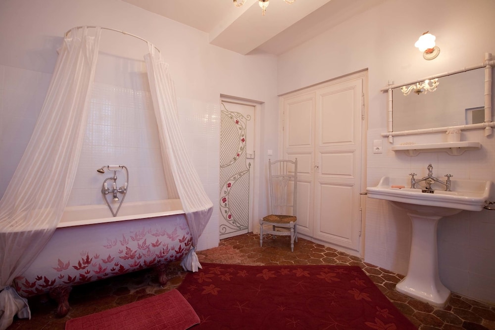 House, 5 Bedrooms (Le Pavillon De Chasse) photo 2