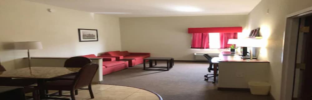 Suite, 1 King Bed with Sofa bed, Non Smoking photo 3