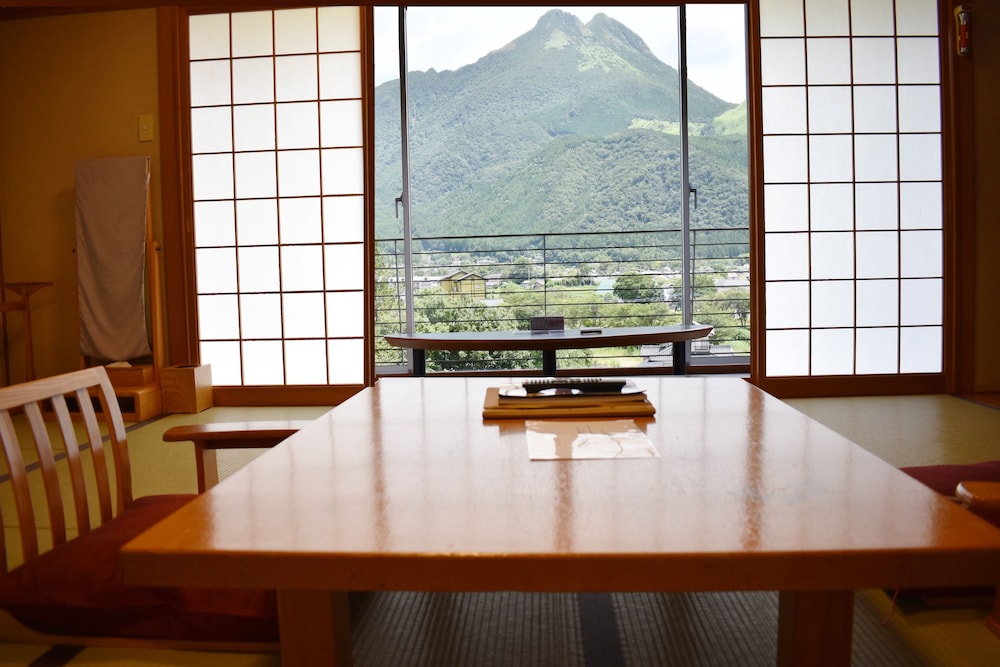 Traditional Room, Mountain View (No meals) photo 3