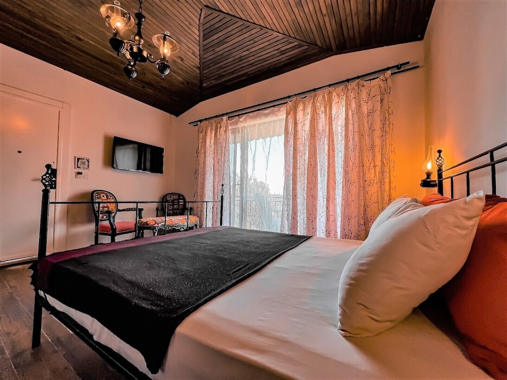 Signature Double Room, Balcony, Sea View photo 2