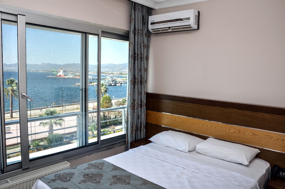 Family Suite, 2 Bedrooms, Non Smoking, City View photo 3