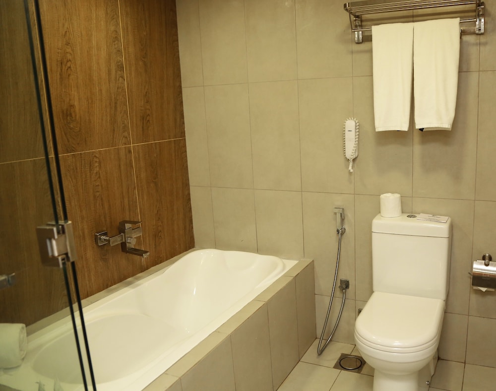 Deluxe Family Room - Photo 4