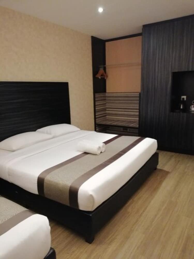 Superior Triple Room photo 2
