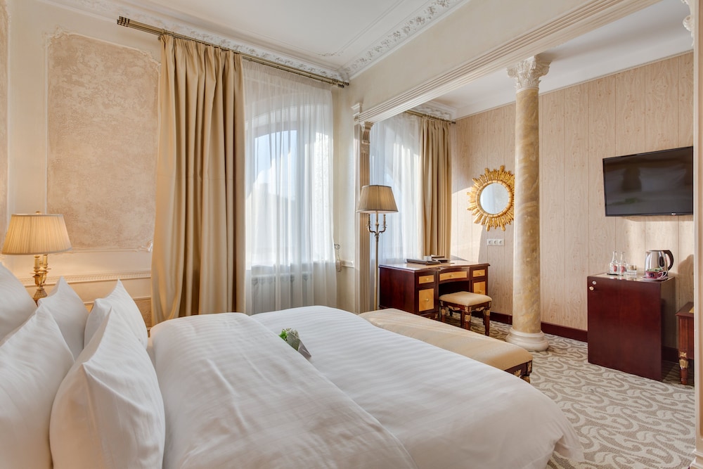 Luxury Room