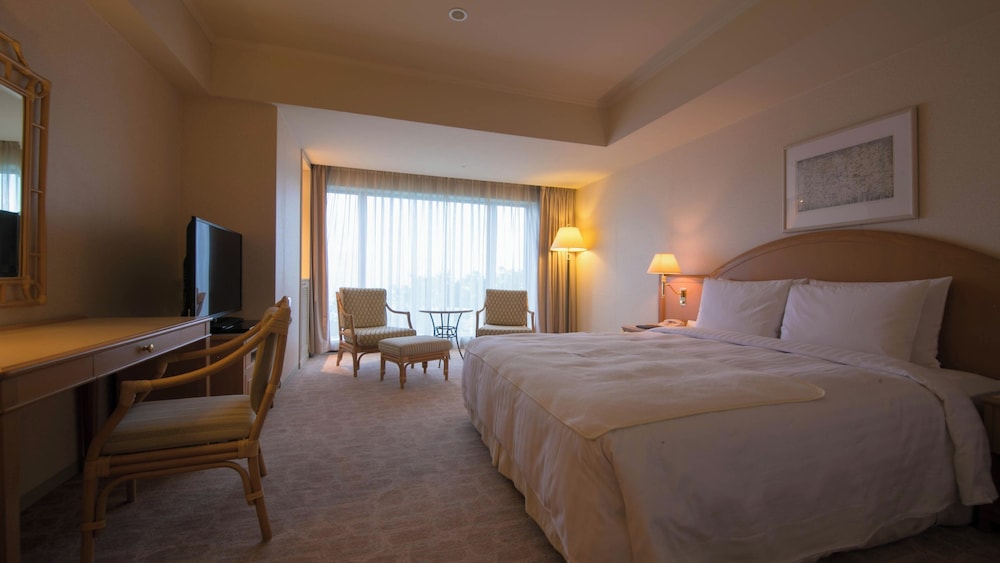 Premium Room, 1 Queen Bed (Sea Side) - Photo 1