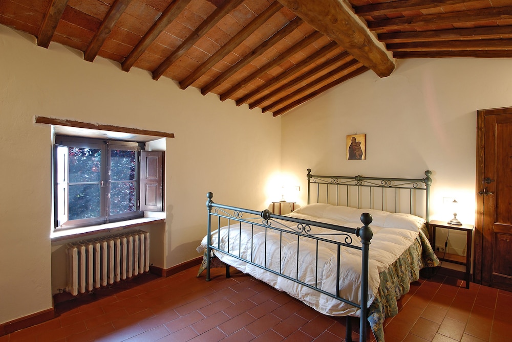 Apartment, 2 Bedrooms, Smoking, Jetted Tub
