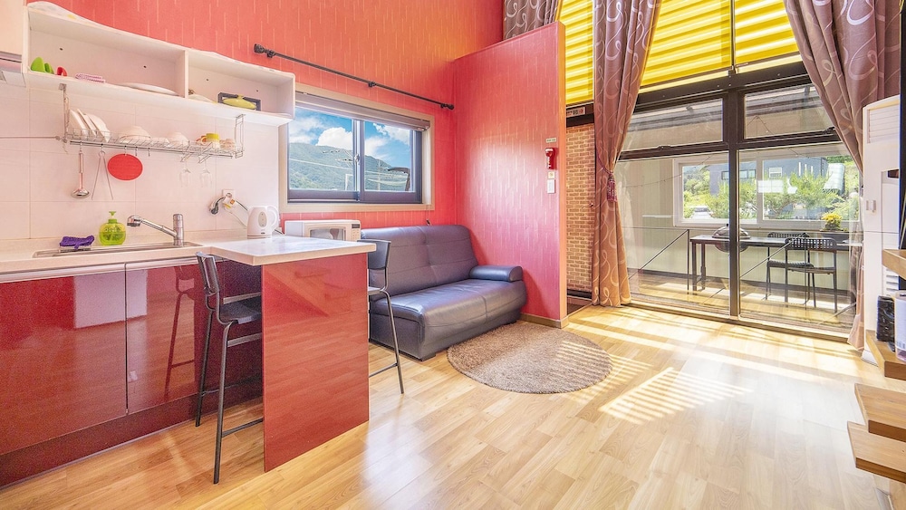 Basic Room, 1 Bedroom (rose) - Photo 5