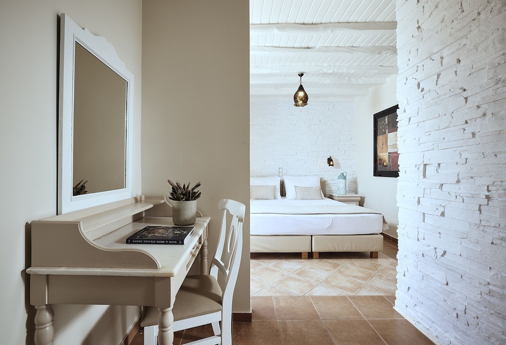 Deluxe Triple Room, Sea View photo 3