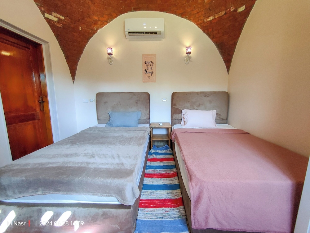 Economy Room photo 1