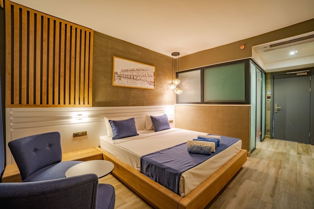 Deluxe Double Room photo 2