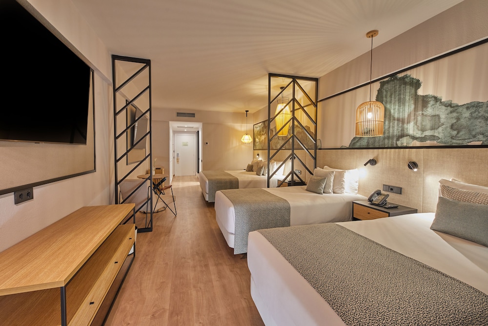 Habitación Familiar (2 Adultos + 2 Niños)