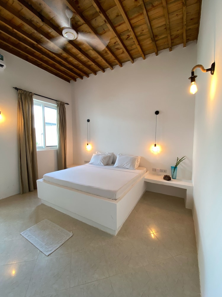 Classic Double Room, Garden View